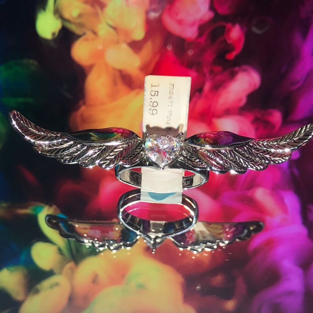 Angel wings ring